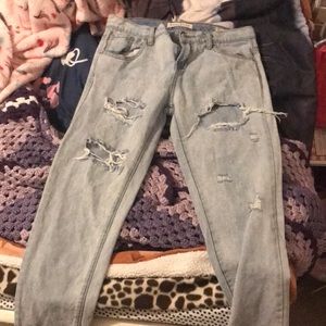 Light wash blue denim skinny boyfriend jeans